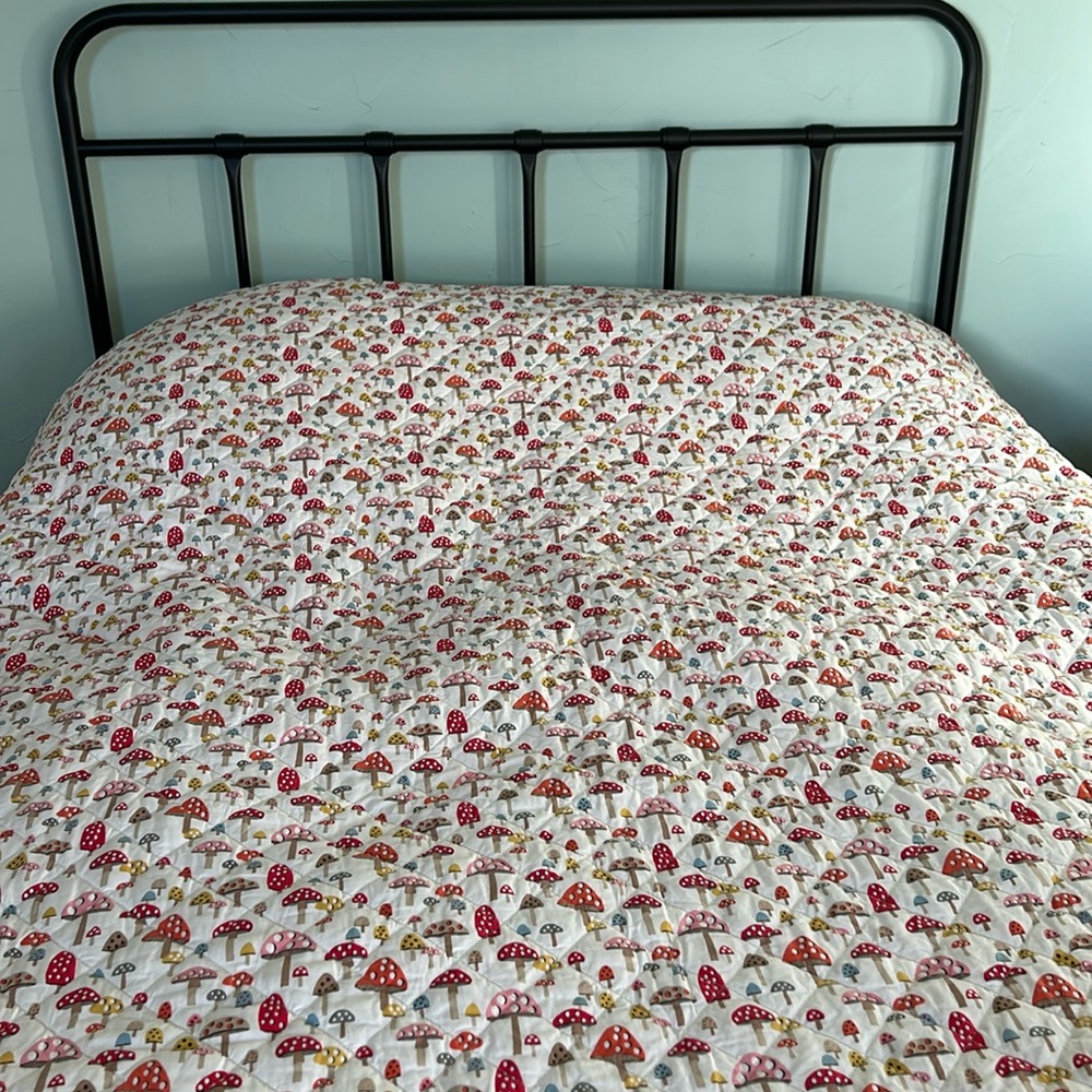Cath Kidston London Queen Mushroom Print Quilt - Picture 3 of 5